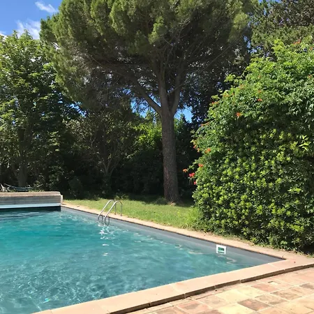 Holiday home Des Figuiers Arles