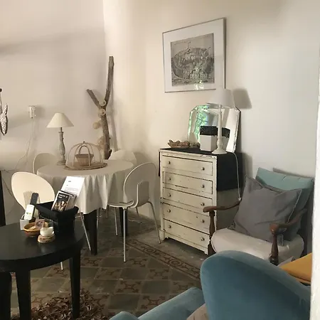 Des Figuiers Holiday home