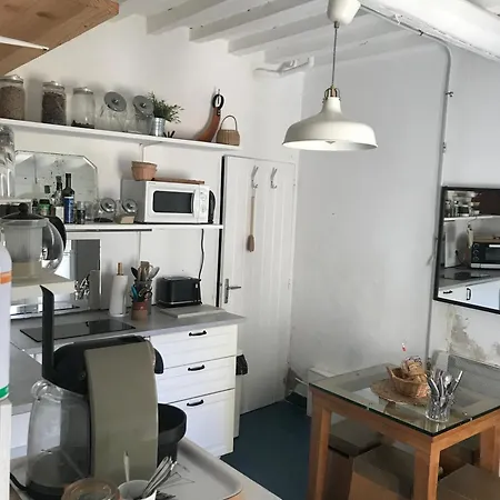 Des Figuiers Holiday home Arles